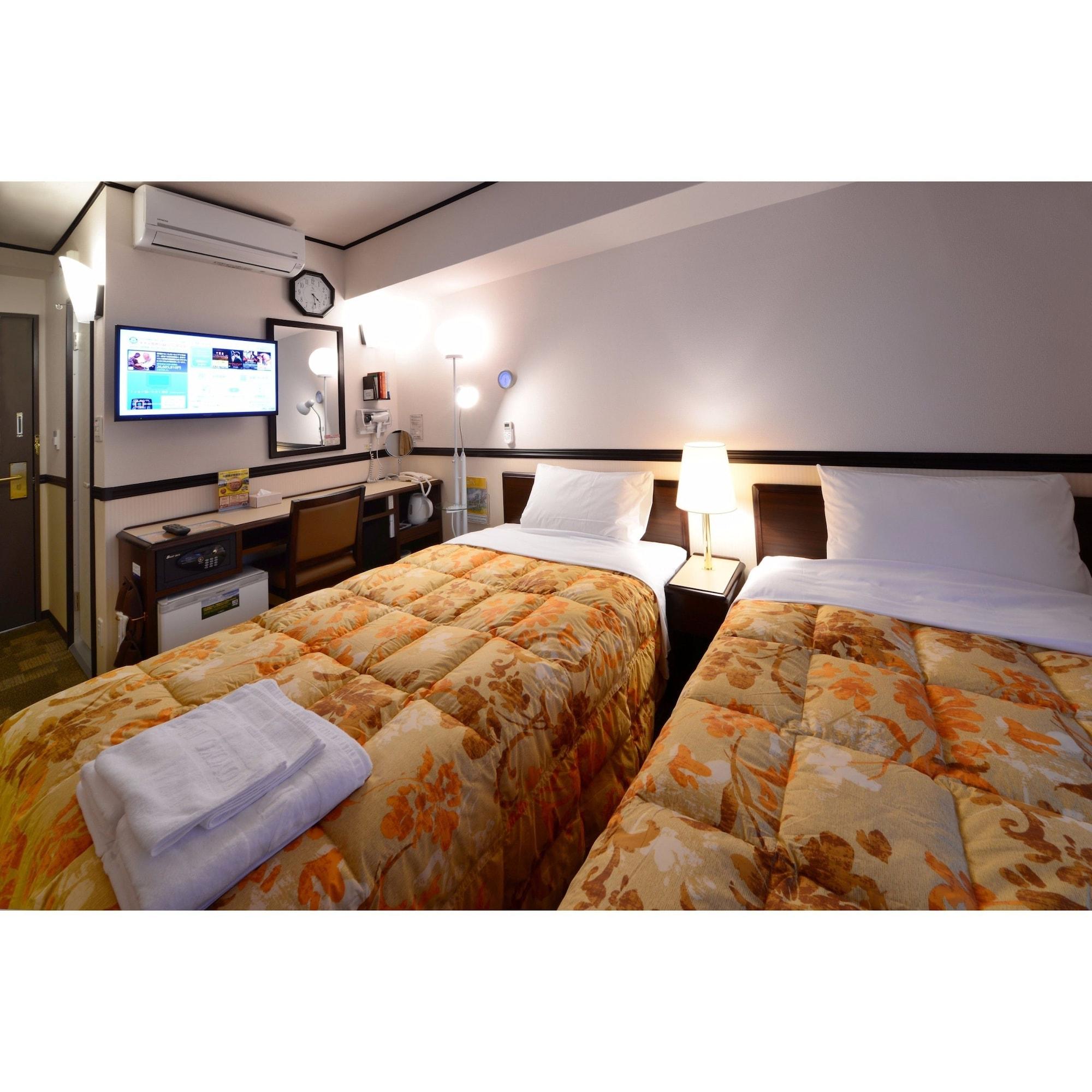 Toyoko Inn Okayama Eki Higashi Guchi Exterior foto