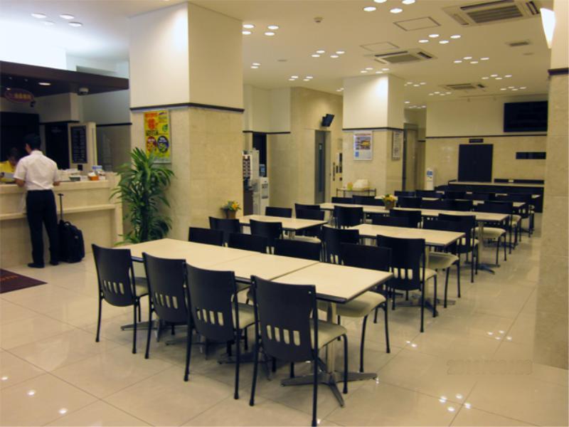Toyoko Inn Okayama Eki Higashi Guchi Exterior foto